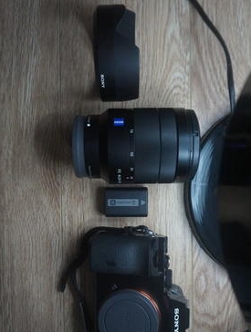 索尼 ILCE-7